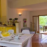 Vacanze Apartment *