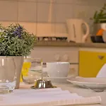Vacanze Apartment *